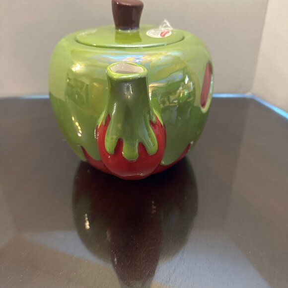 Disney Poison Apple Tea Pot -Villians Snow White Halloween-Hand Painted NWT - Picture 4 of 6